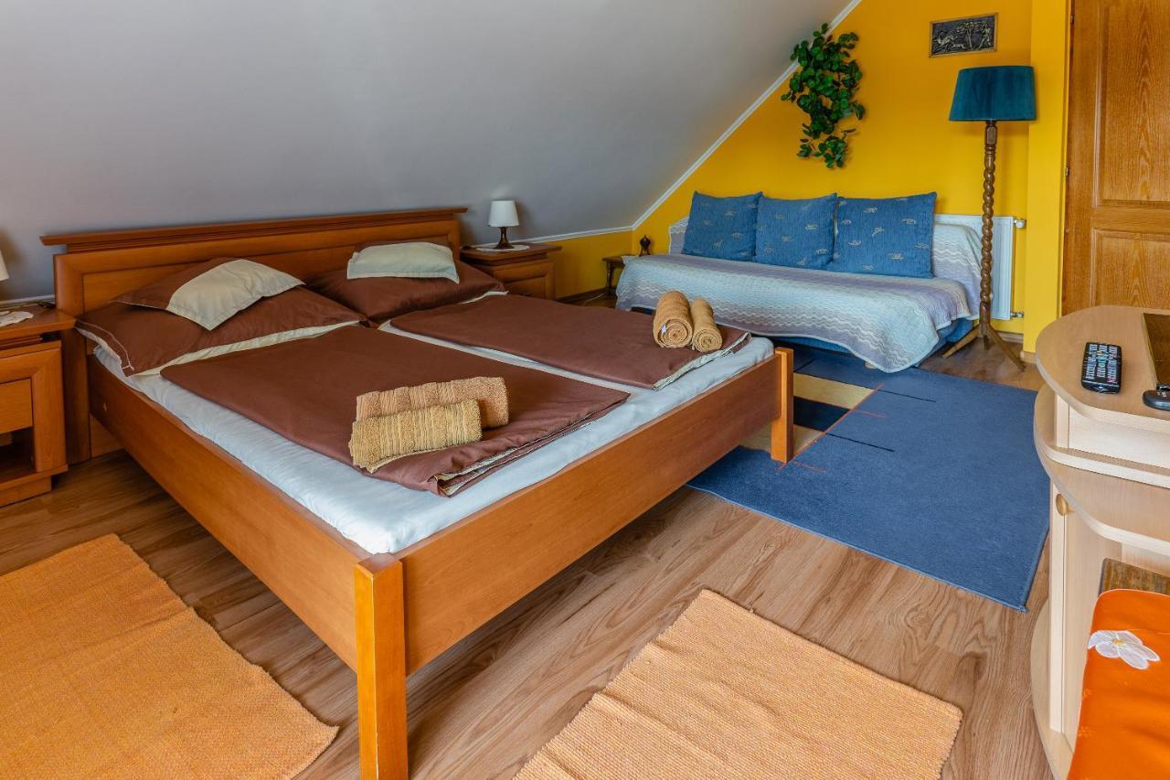 Gál Apartmanház Harkány Esterno foto