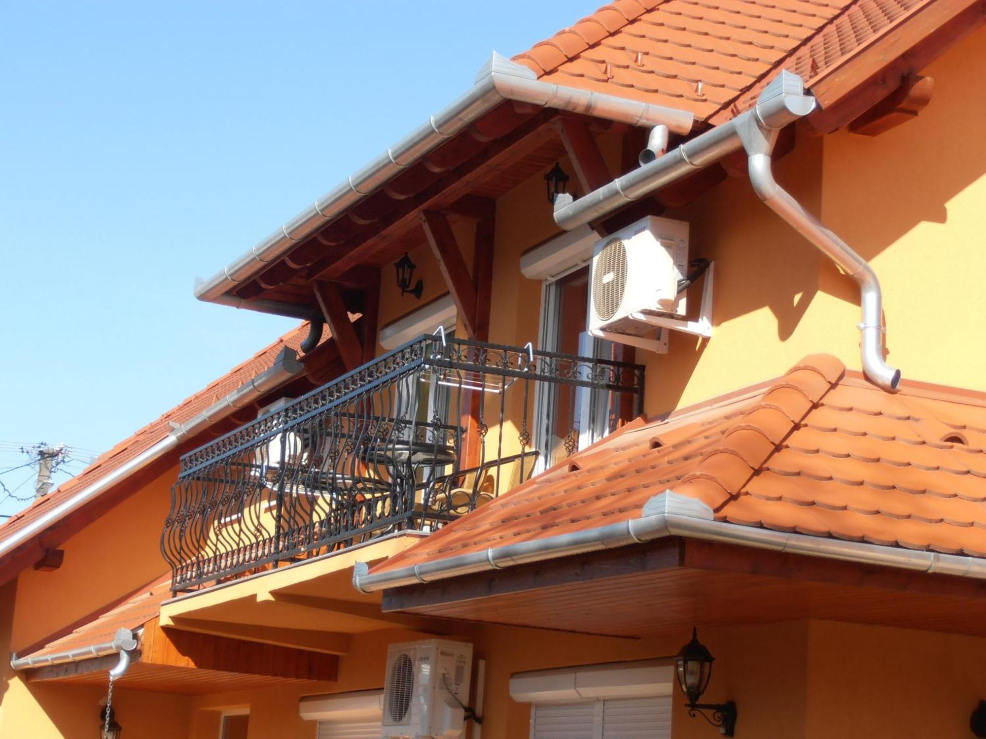 Gál Apartmanház Harkány Esterno foto