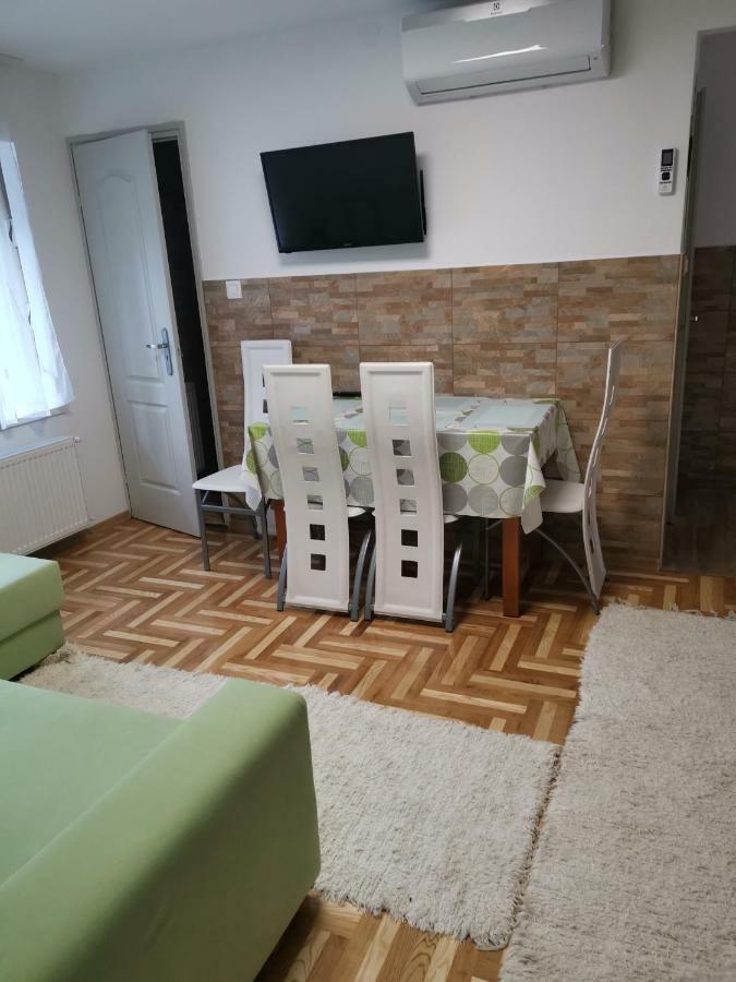 Gál Apartmanház Harkány Esterno foto